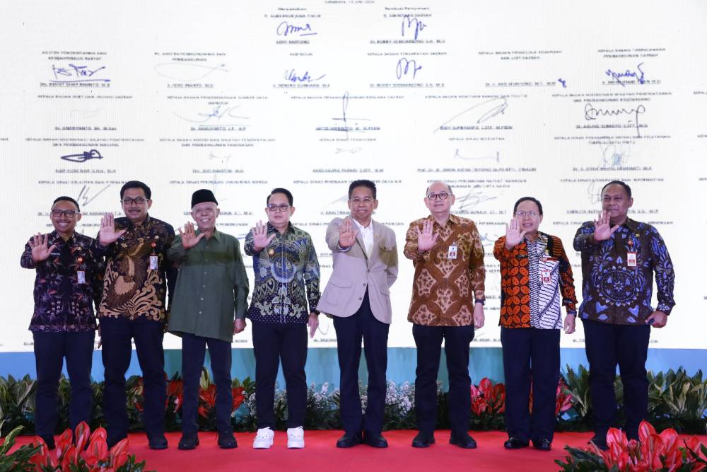 Dukung Roadshow Bus KPK 2024, Pj. Gubernur Jatim Sebut Upaya Preventif Sosialisasikan Pendidikan Antikorupsi Sejak Dini