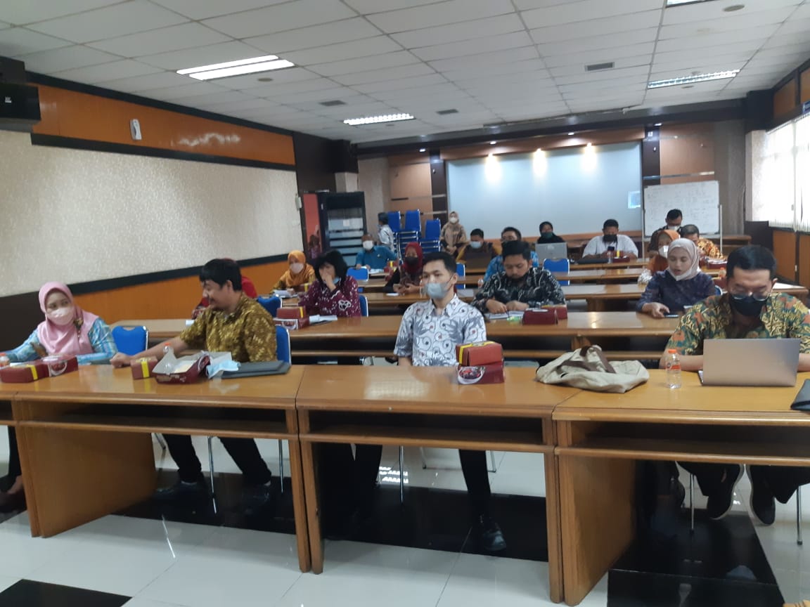 Pelaksanaan Desk Manajemen Risiko Tahap I di Lingkungan Pemerintah Provinsi Jawa Timur di Bappeda Provinsi Jawa Timur